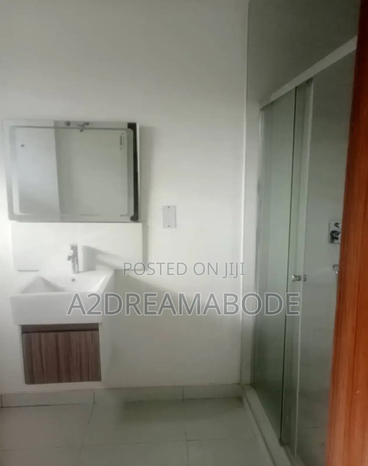3bdrm Apartment in Ikeja Gra for sale