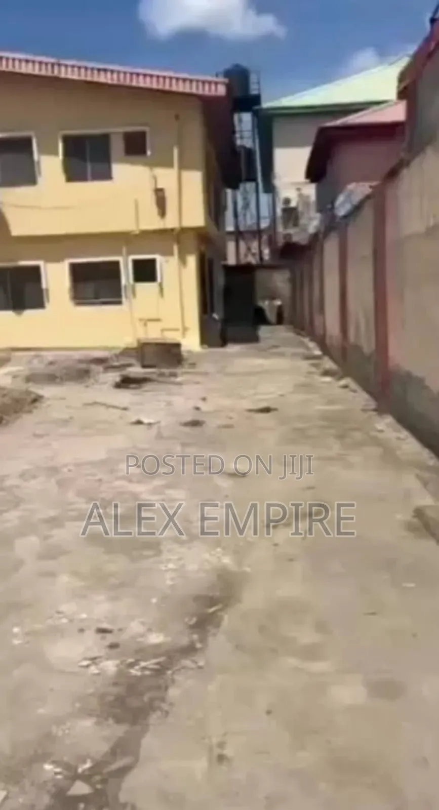 3bdrm Block of Flats in Amuwo-Odofin for sale