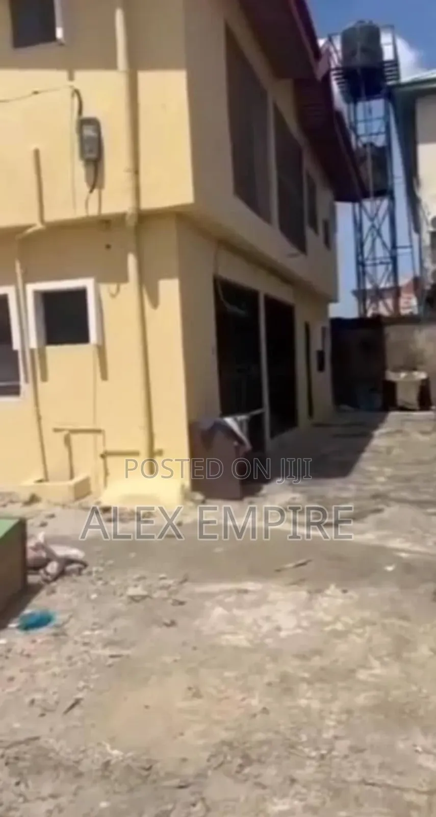 3bdrm Block of Flats in Amuwo-Odofin for sale