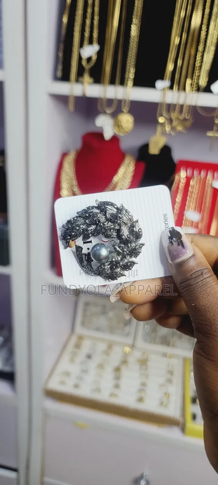 Vintage Pearl Mix Brooch