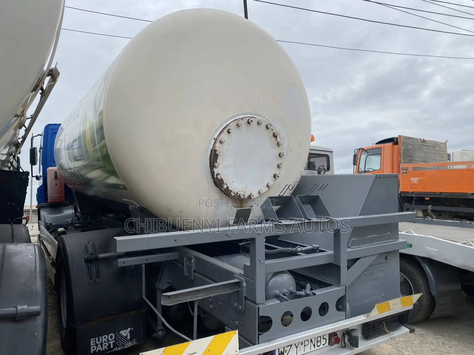 Lpg Gas Tanker 12-tons