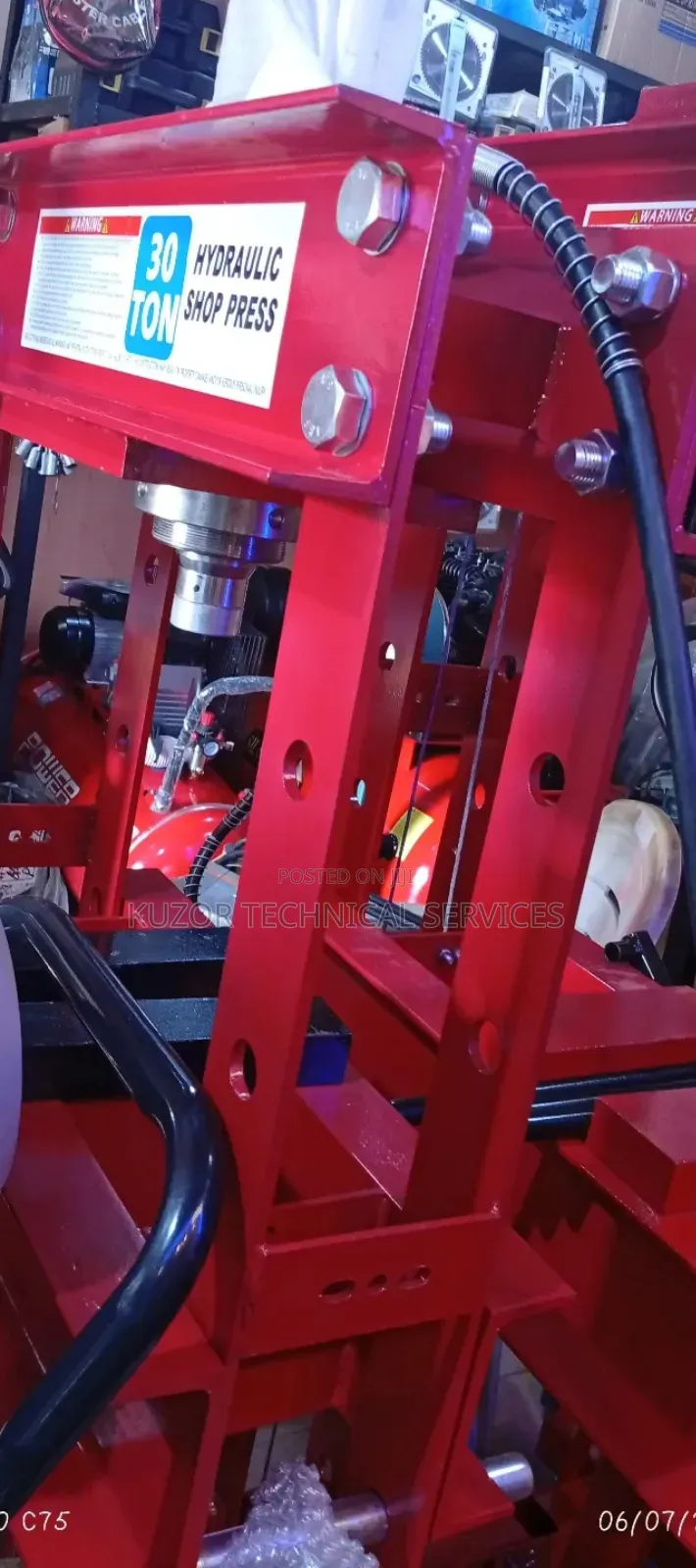 30 Ton Hydraulic Shop Press