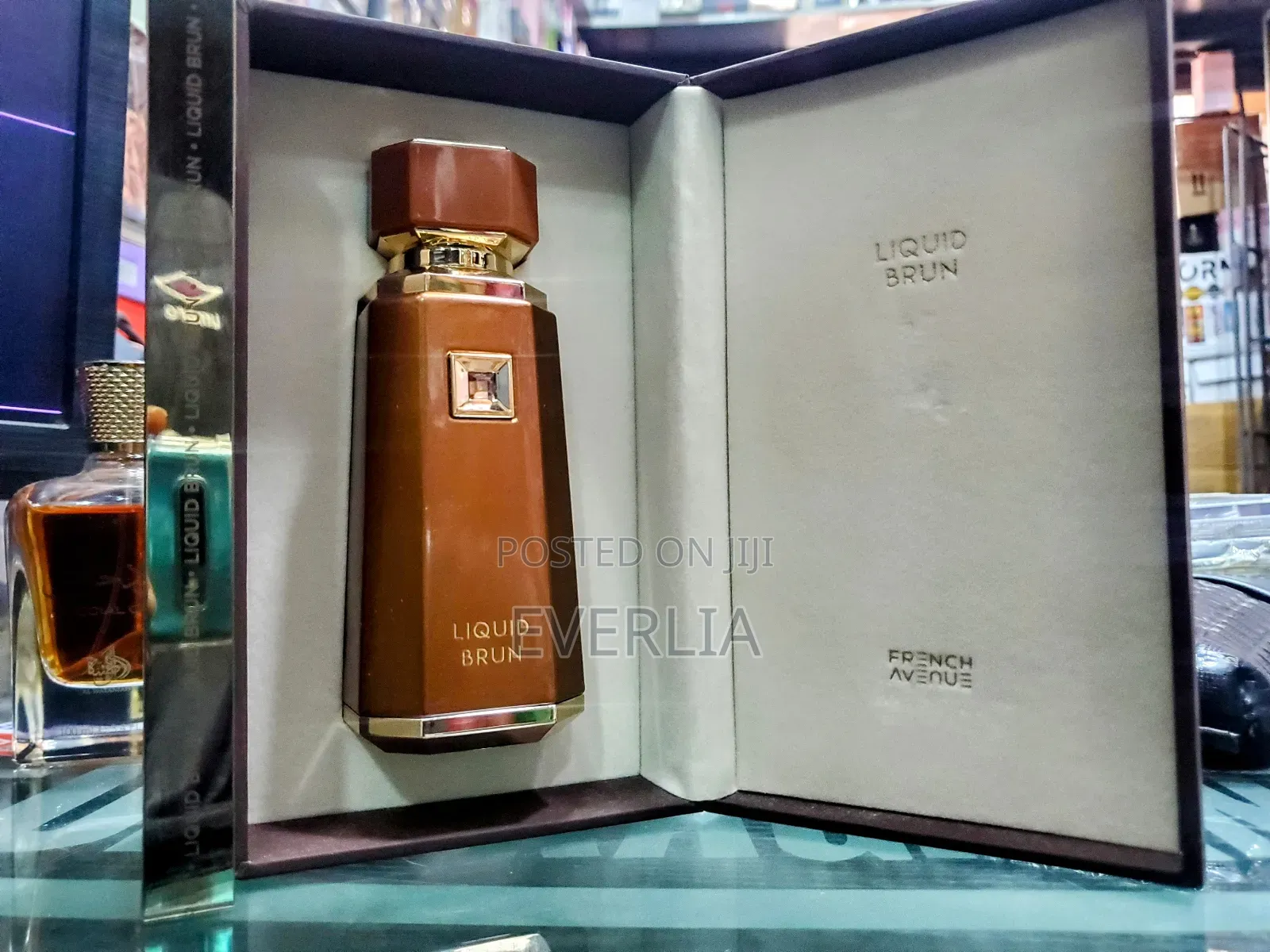 Liquid Brun by French Avenue
