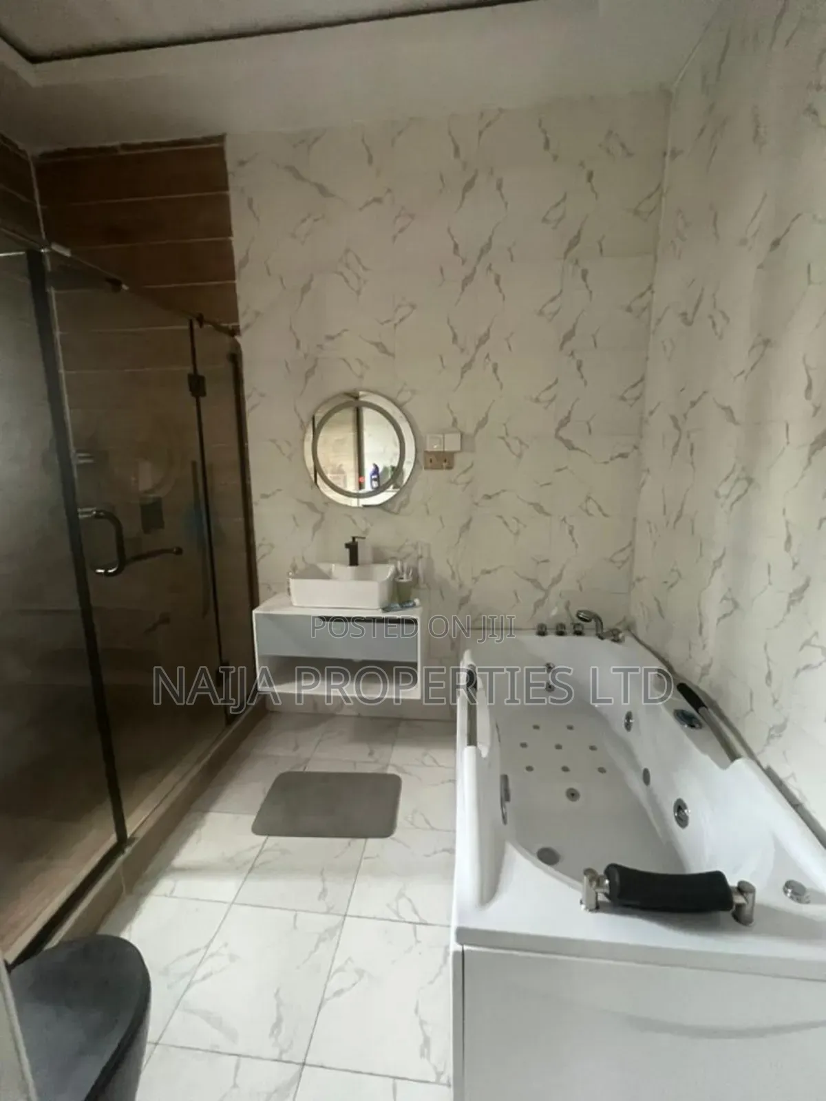 4bdrm Duplex in Ologolo, Lekki for sale