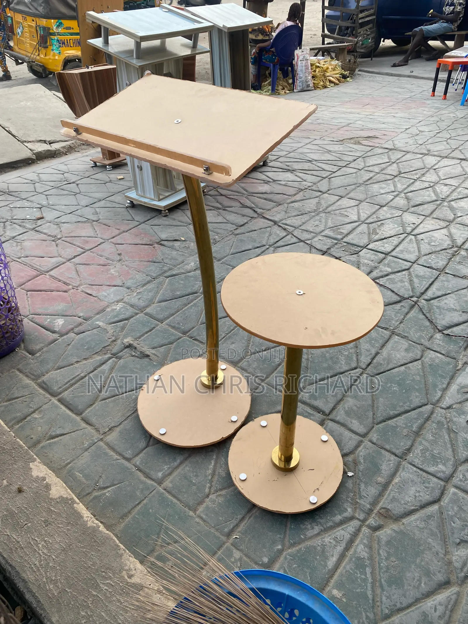 High Quality Gold Plated Acrylic Pulpit