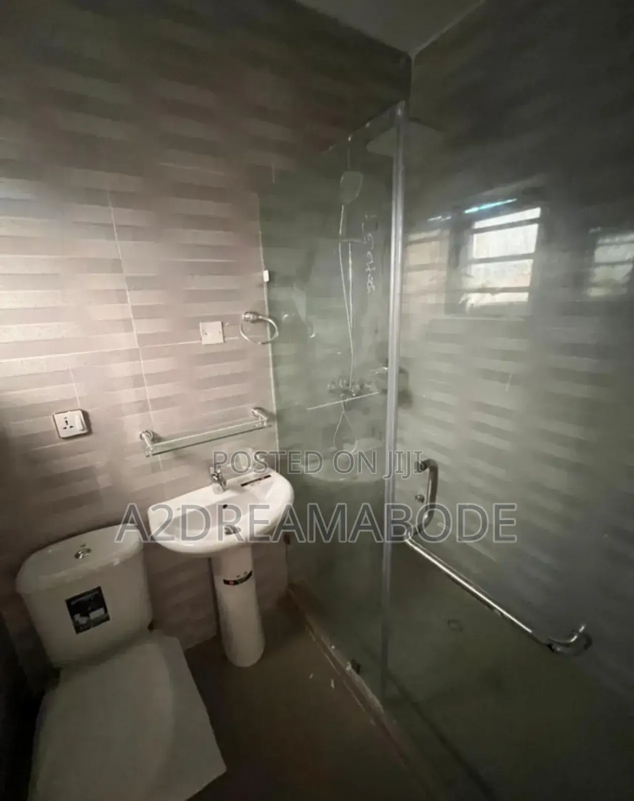 4bdrm Duplex in Omole Phase 1, Ikeja for sale