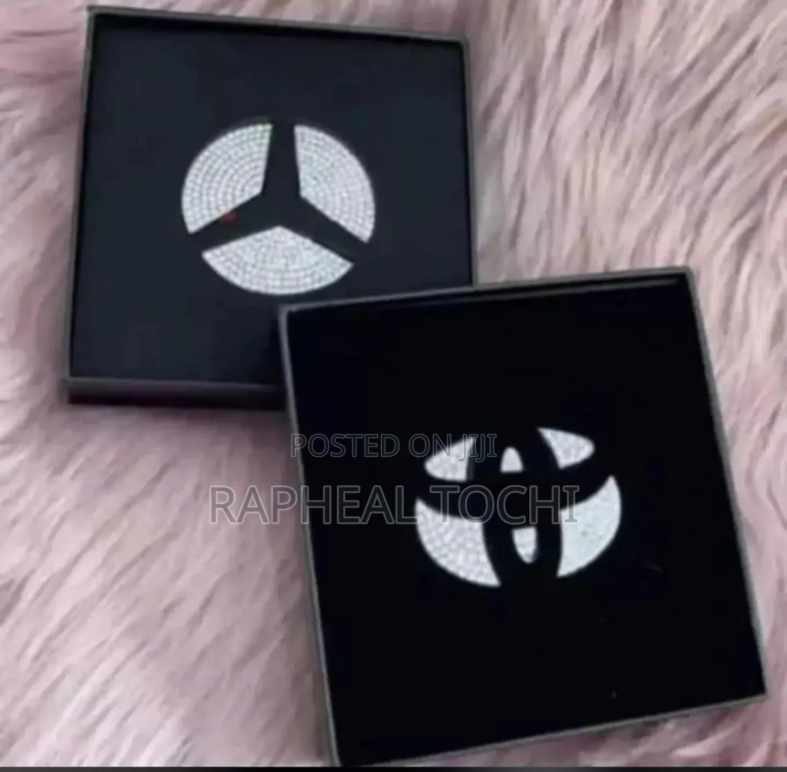 Steering Wheel Diamond Logo Small Size All Cars Available