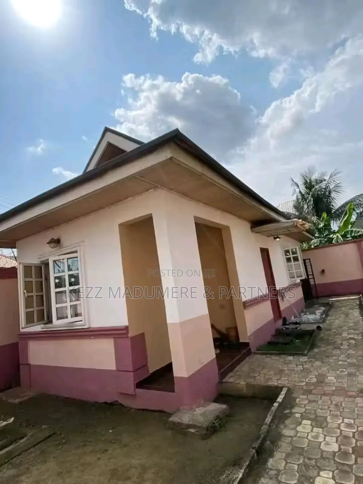 5bdrm Duplex in Sars Road , Port for sale