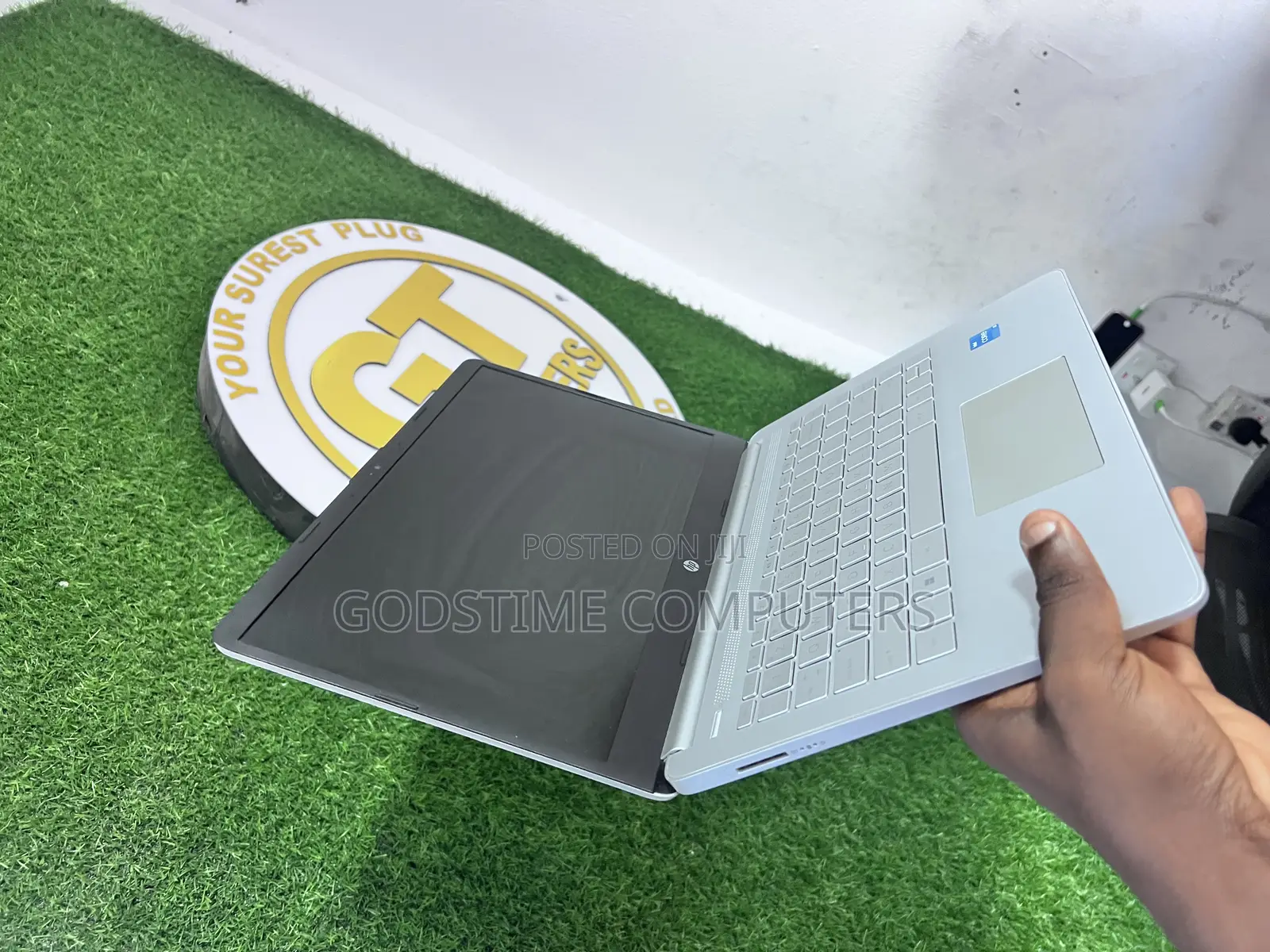 New Laptop HP 8GB Intel Core I3 SSD 512GB