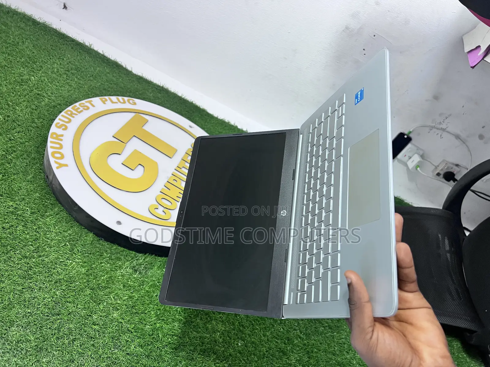 New Laptop HP 8GB Intel Core I3 SSD 512GB