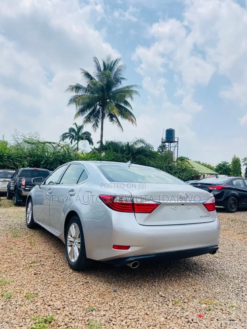 Lexus ES 350 FWD 2013 Silver