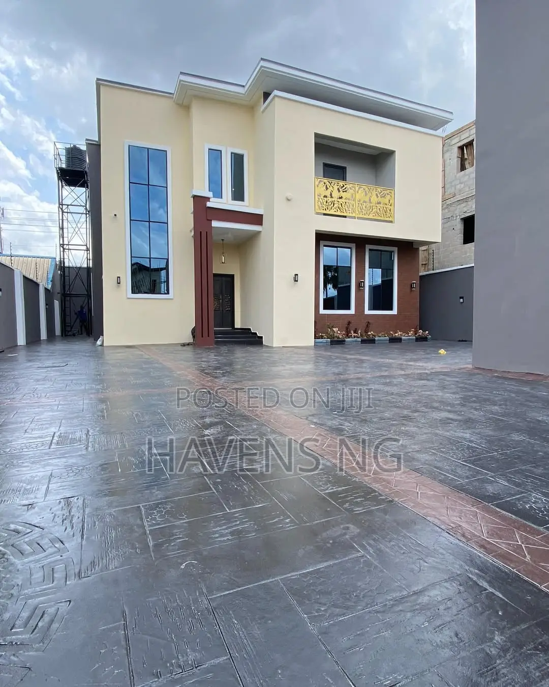 5bdrm Duplex in Woji for sale
