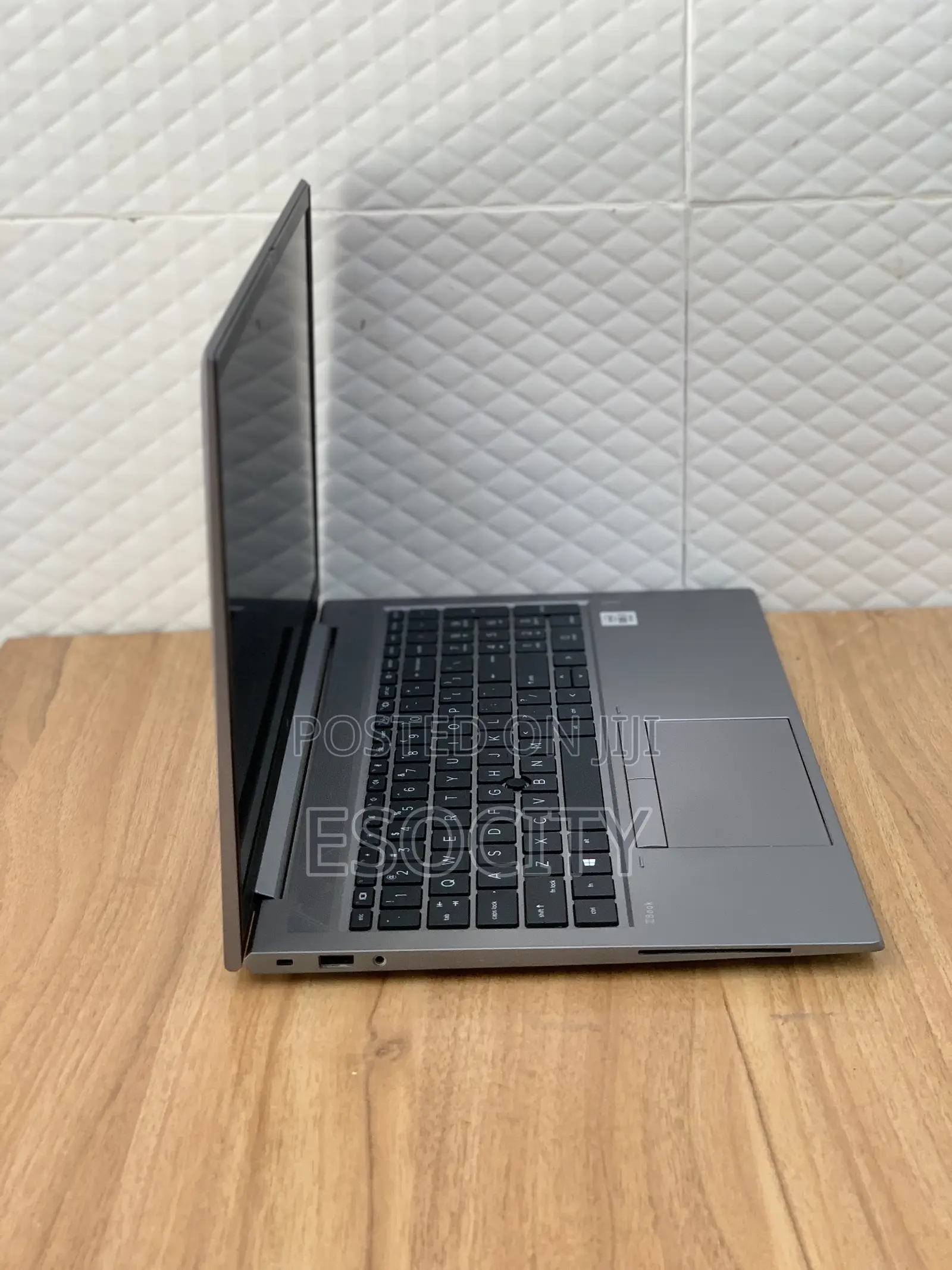 Laptop HP ZBook Firefly 15 G7 16GB Intel Core I7 SSD 1T