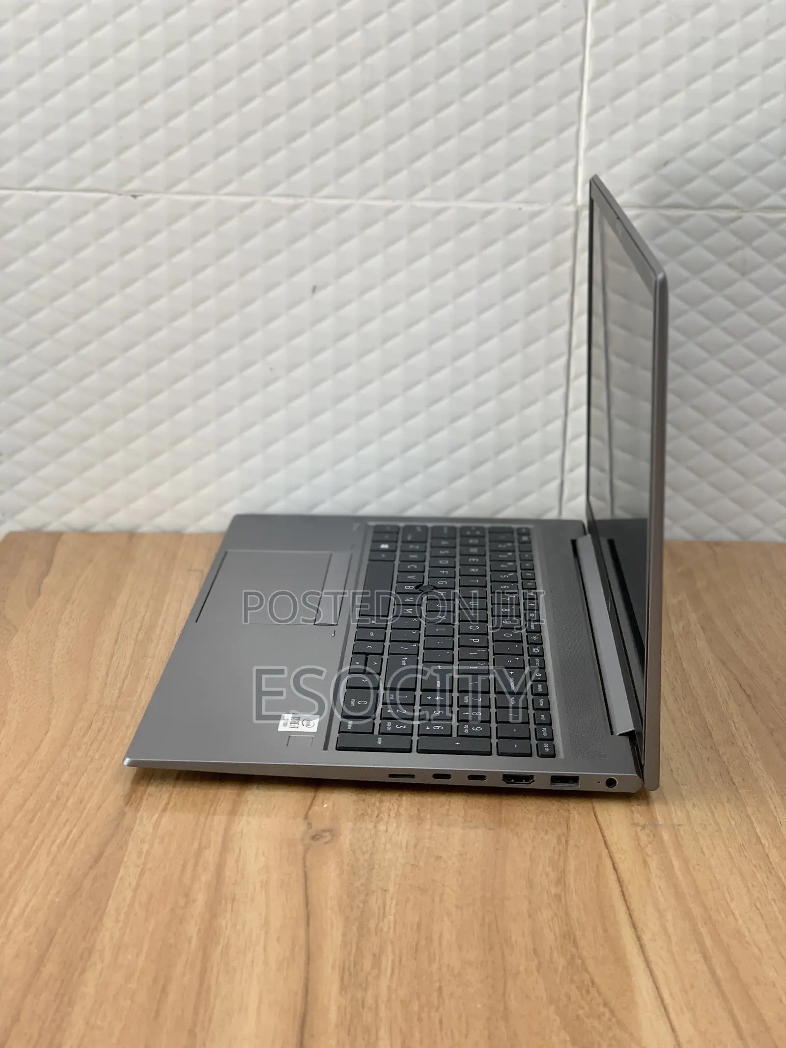 Laptop HP ZBook Firefly 15 G7 16GB Intel Core I7 SSD 1T