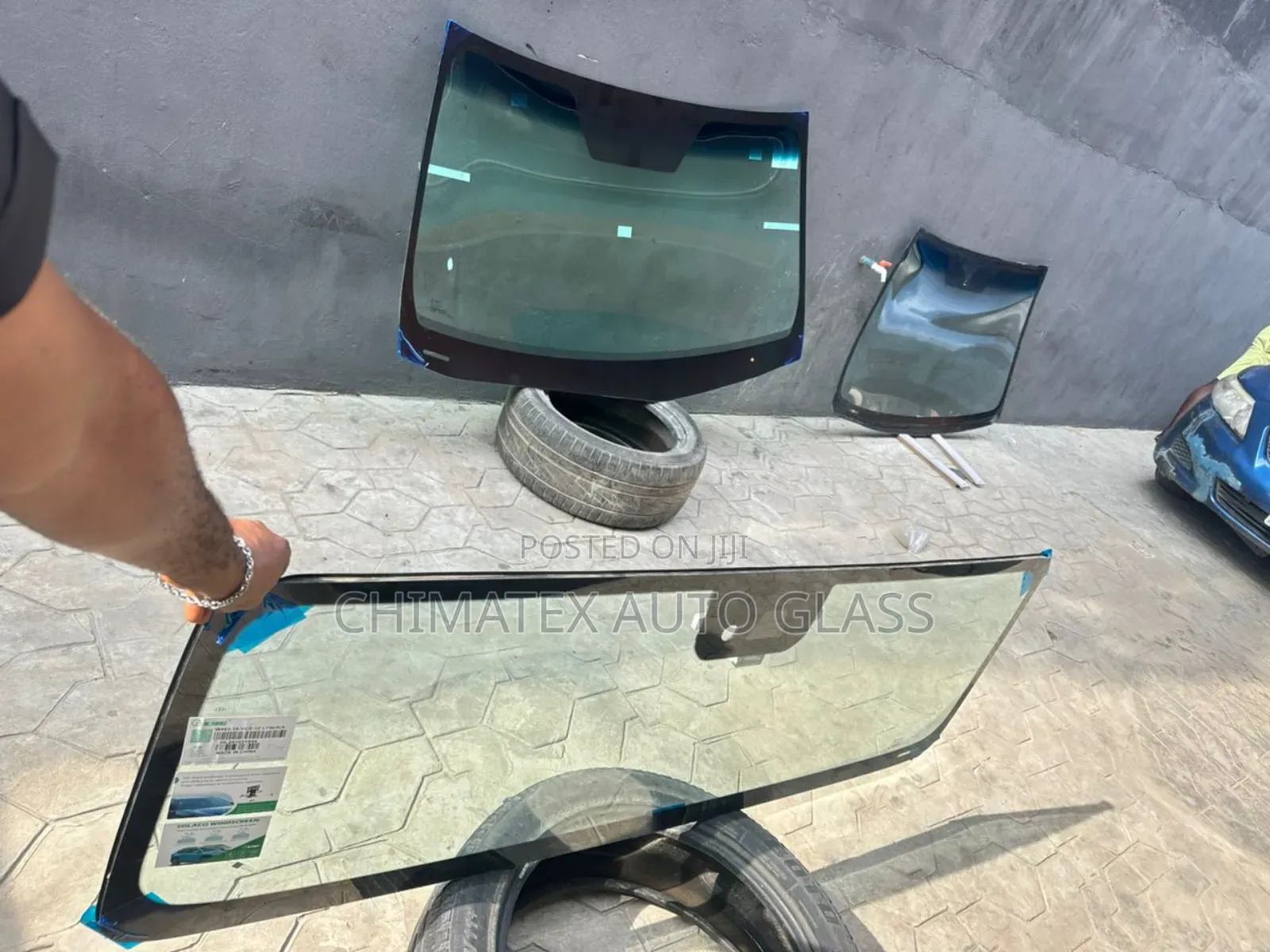 We All Windscreen Glass Install B4 Payment
