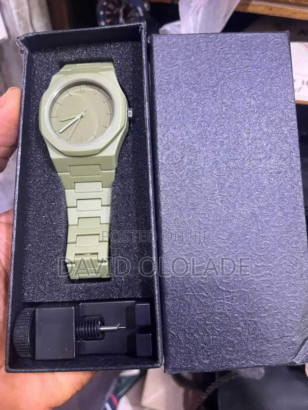 Valenzo Chain Watch