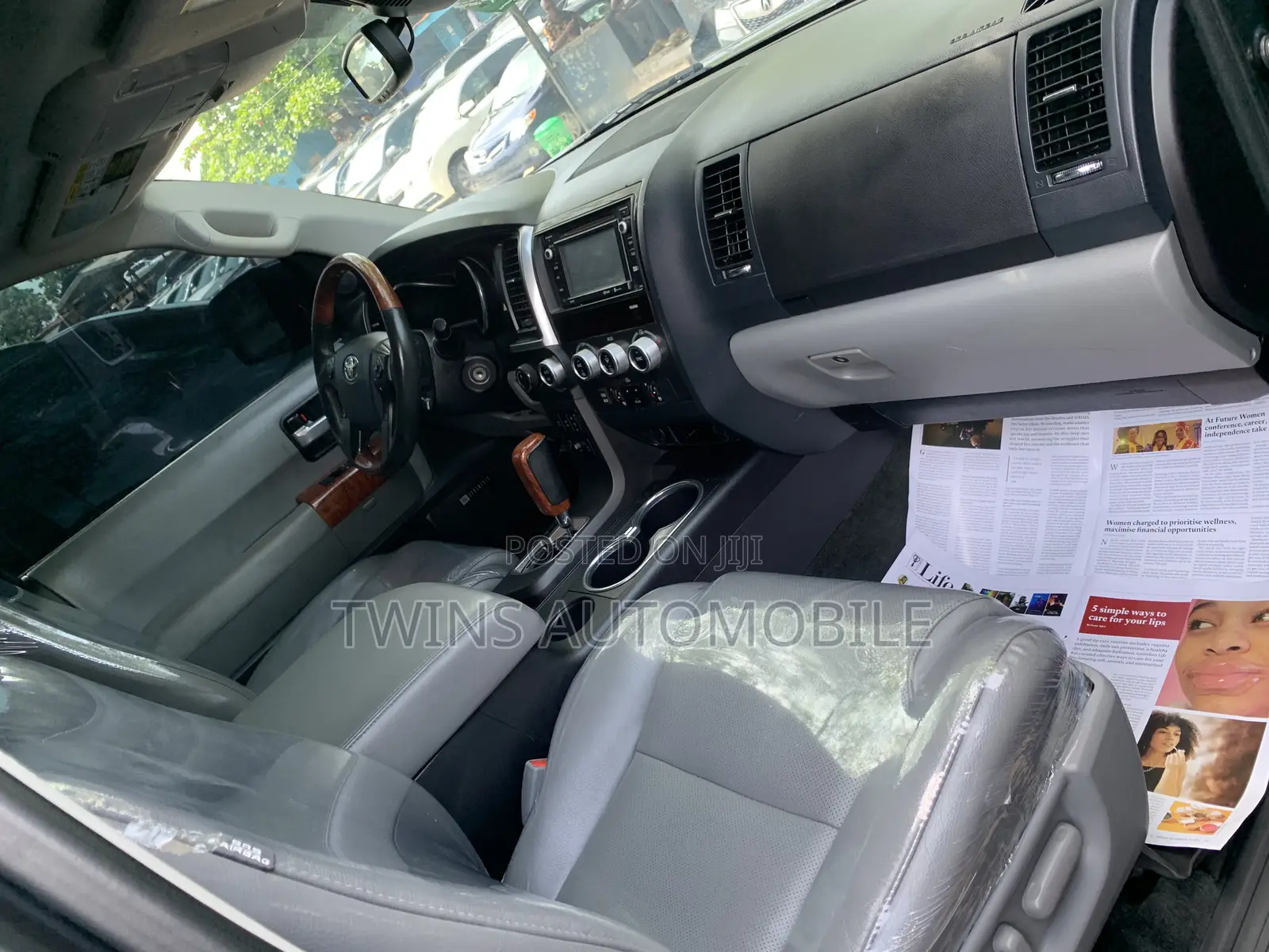 Toyota Sequoia Platinum 4x4 2020 Gray