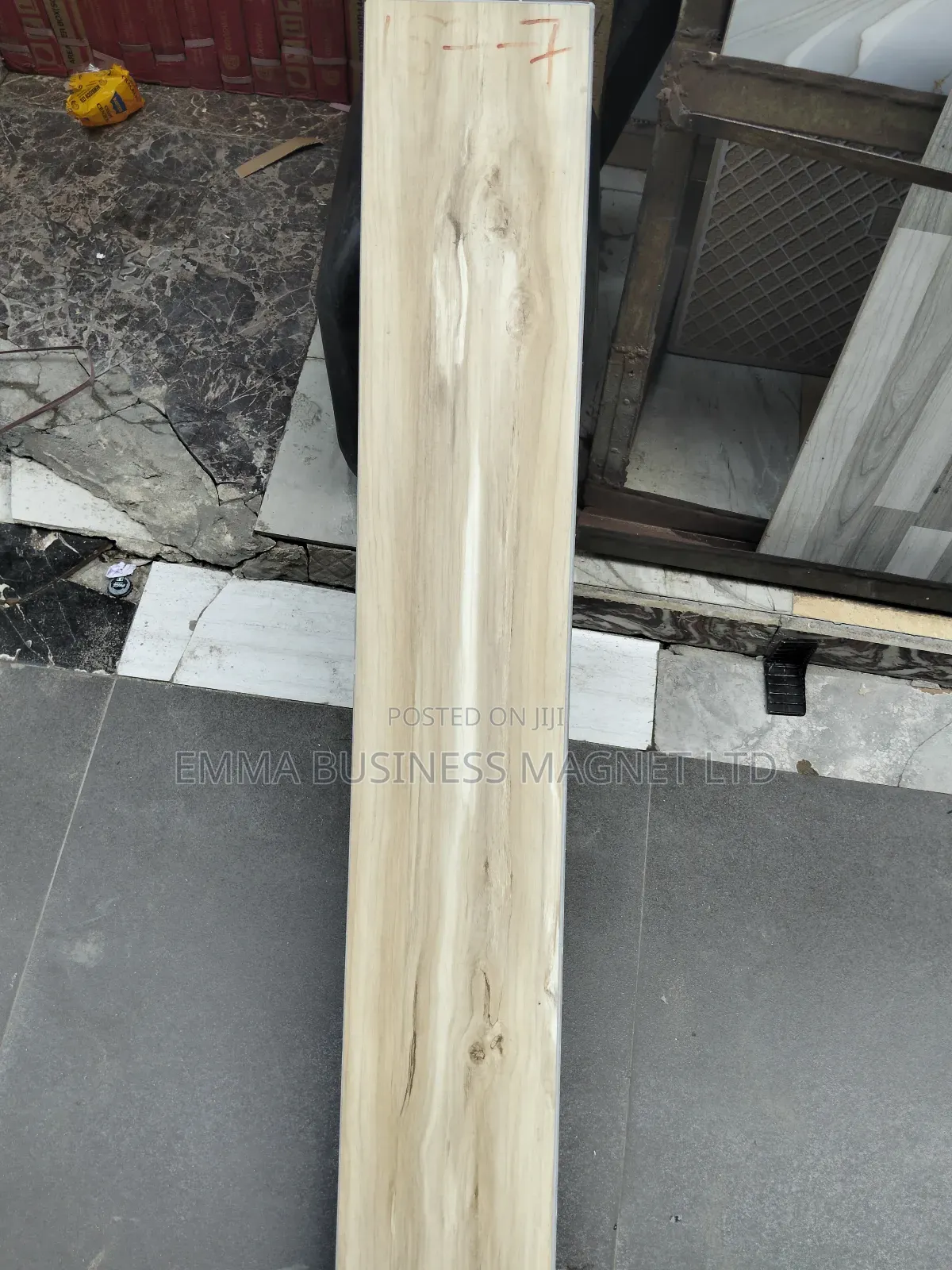 High Quality New Arrivals SPC Wooden Floor Tiles 