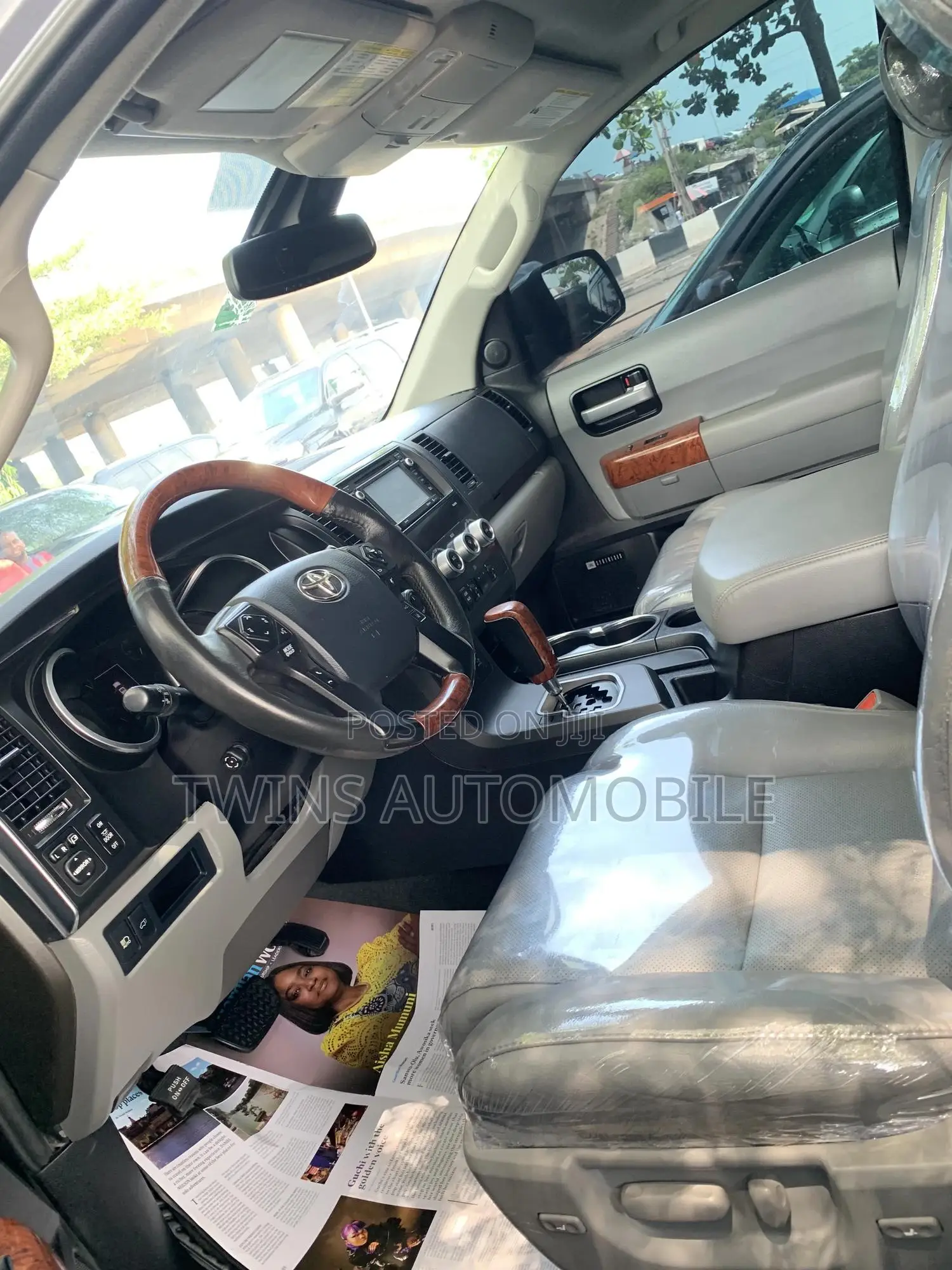 Toyota Sequoia Platinum 4x4 2020 Gray