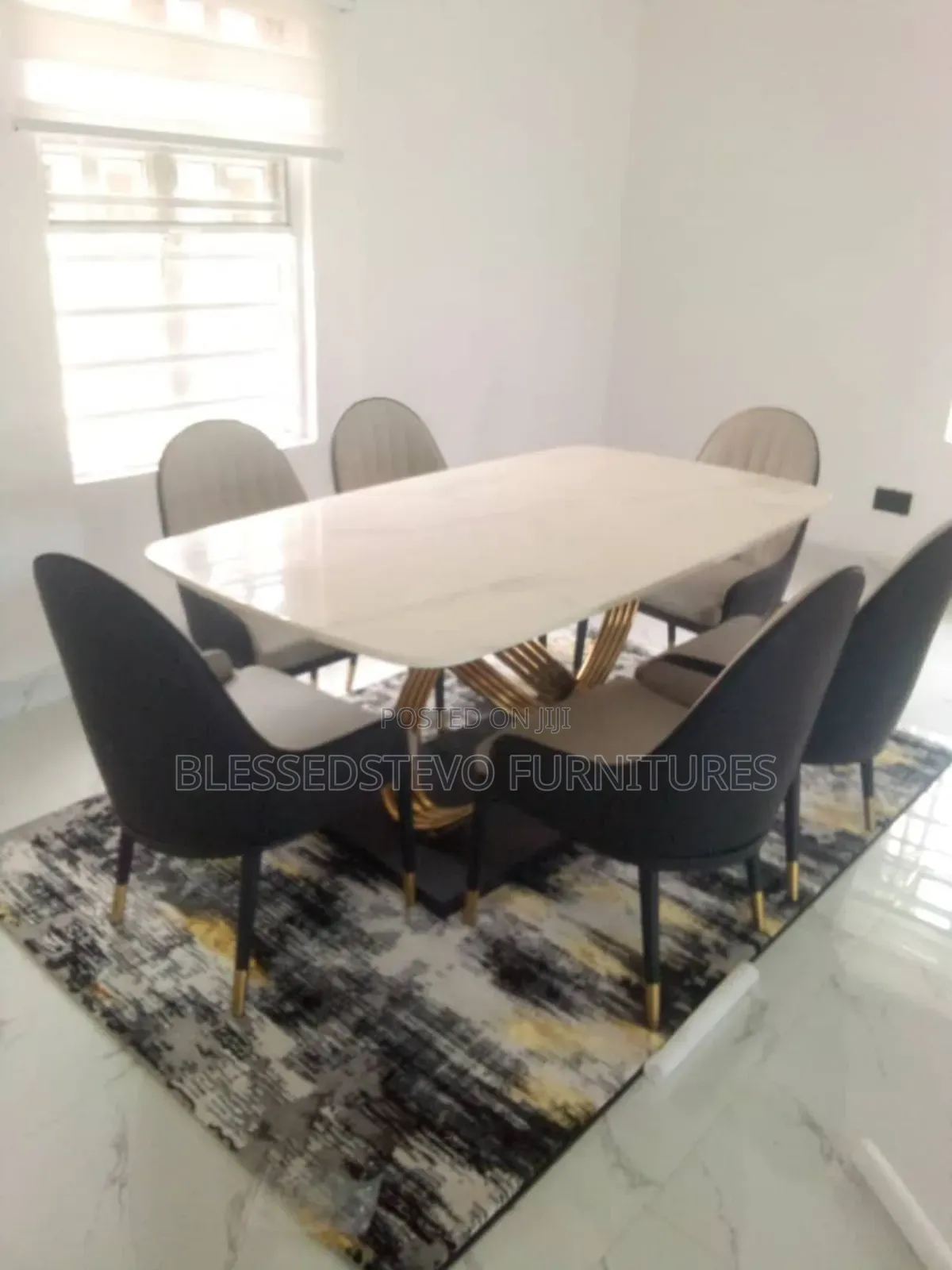 Luxury Dining Table With 6 Chair With the Dining Rug