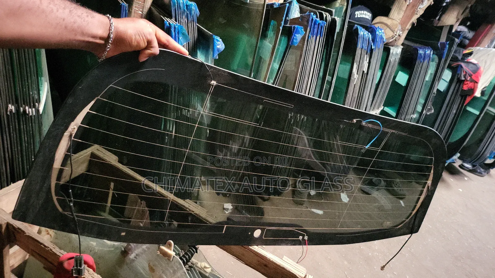 Benze Gla250 2022 Back Glass We Deliver Install