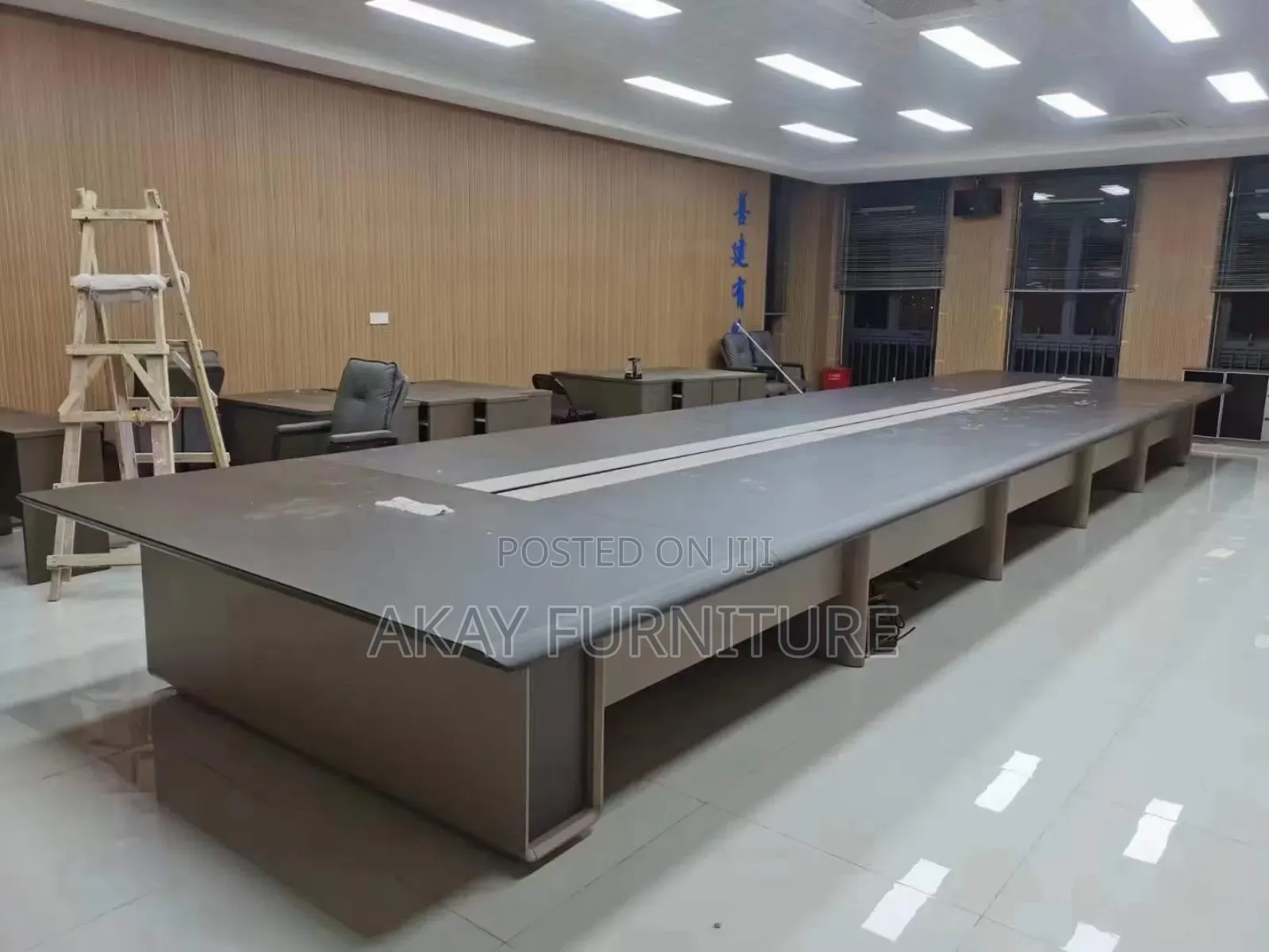 Conference Table 7.2 Meters 24 Seaters