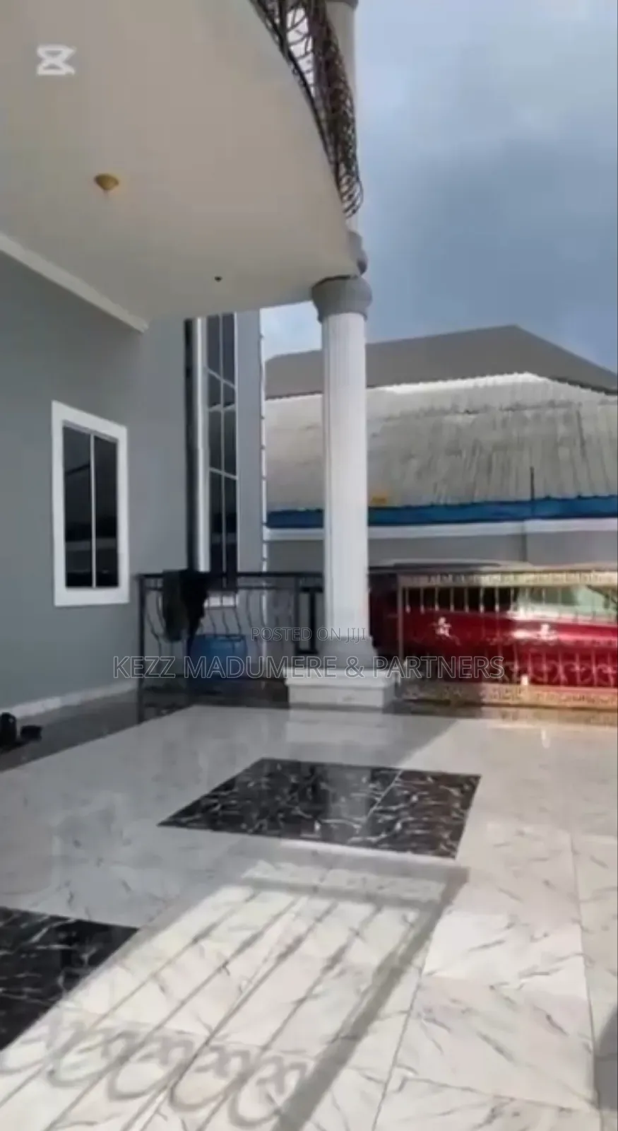 6bdrm Duplex in Radio Estate Nta for sale