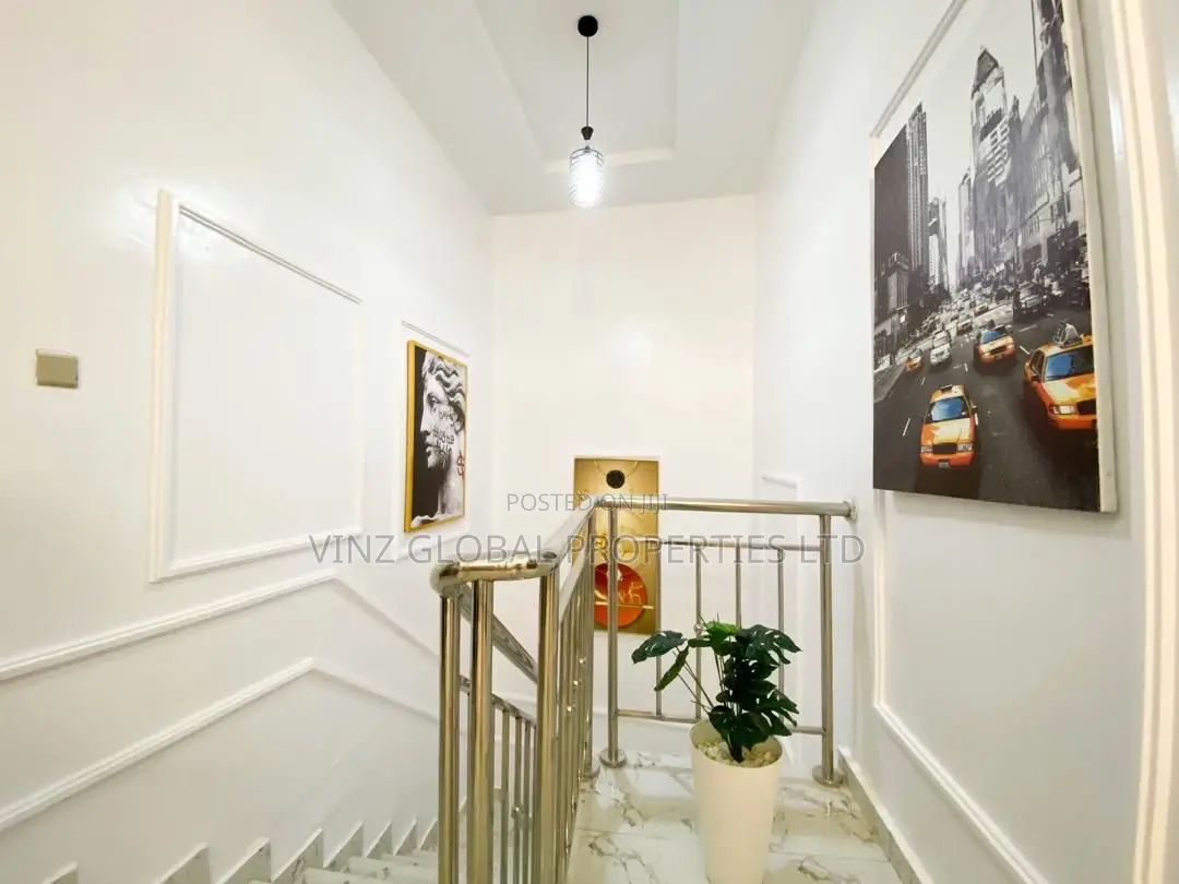 Luxury 4 Bedroom Terrace Duplex With Swimming Pool