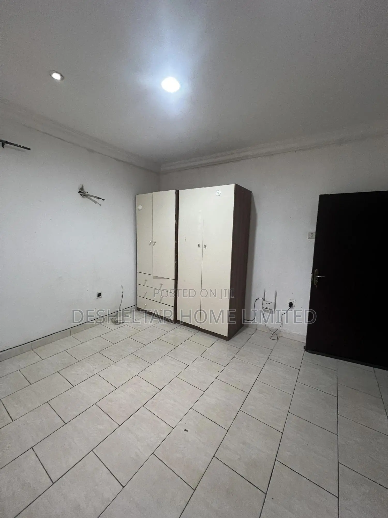 3bdrm Shared Apartment in Southern View Estate, Lekki for rent