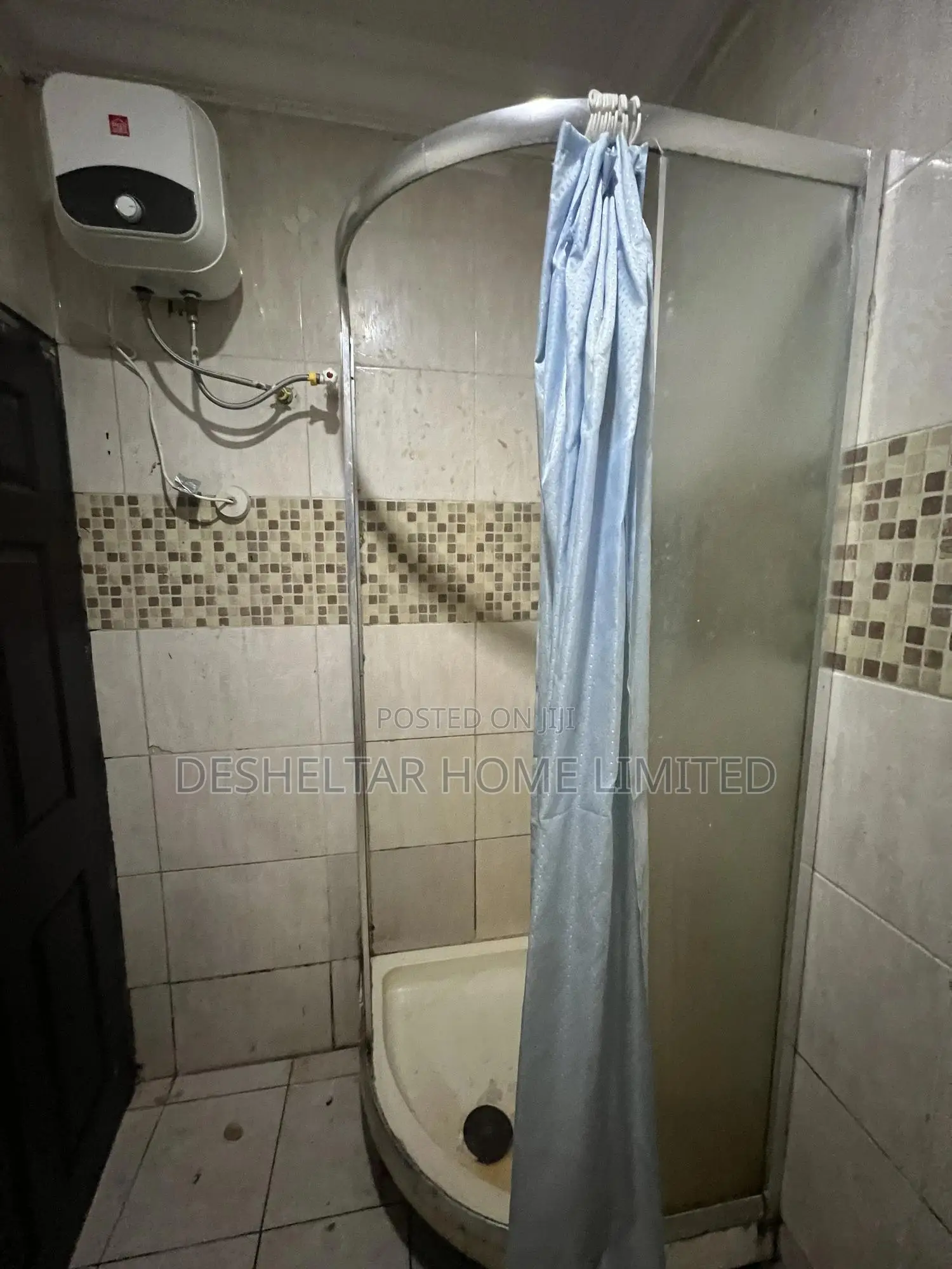 3bdrm Shared Apartment in Southern View Estate, Lekki for rent