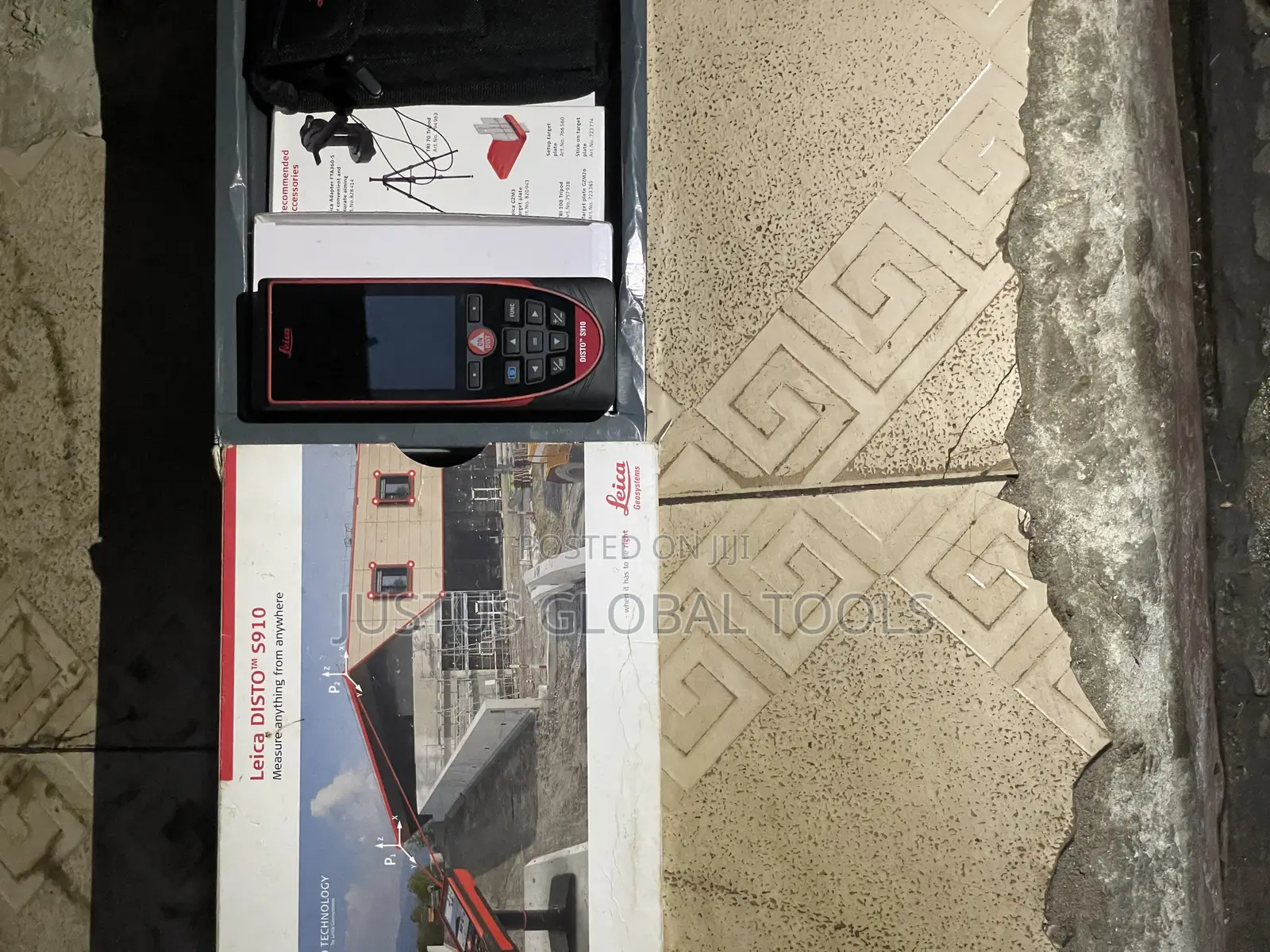 Original Leica 300m Laser Tape