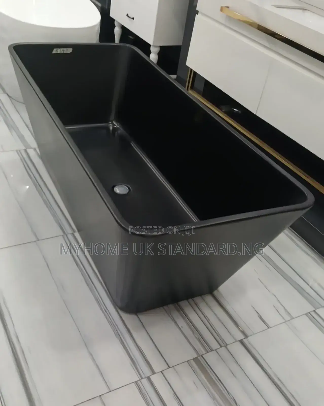 High Quality Italian Freestanding Bathtub Black