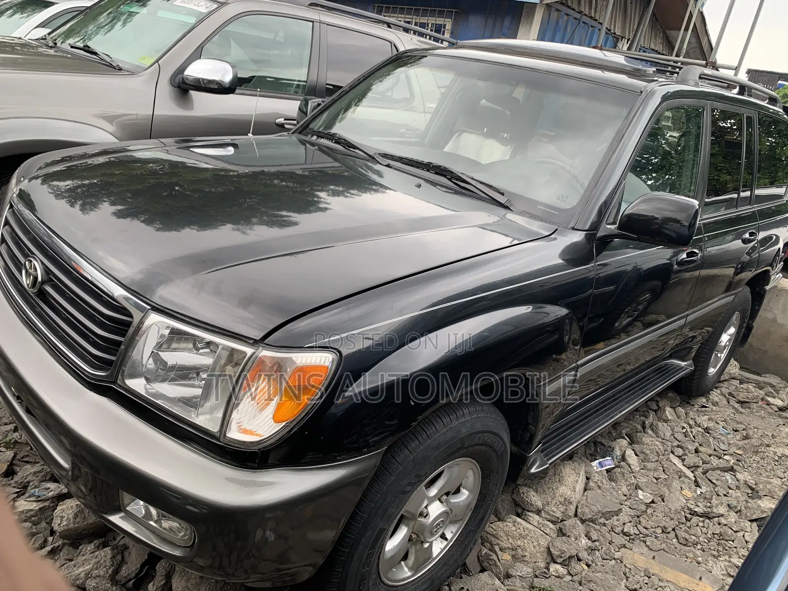 Toyota Land Cruiser 2004 Black