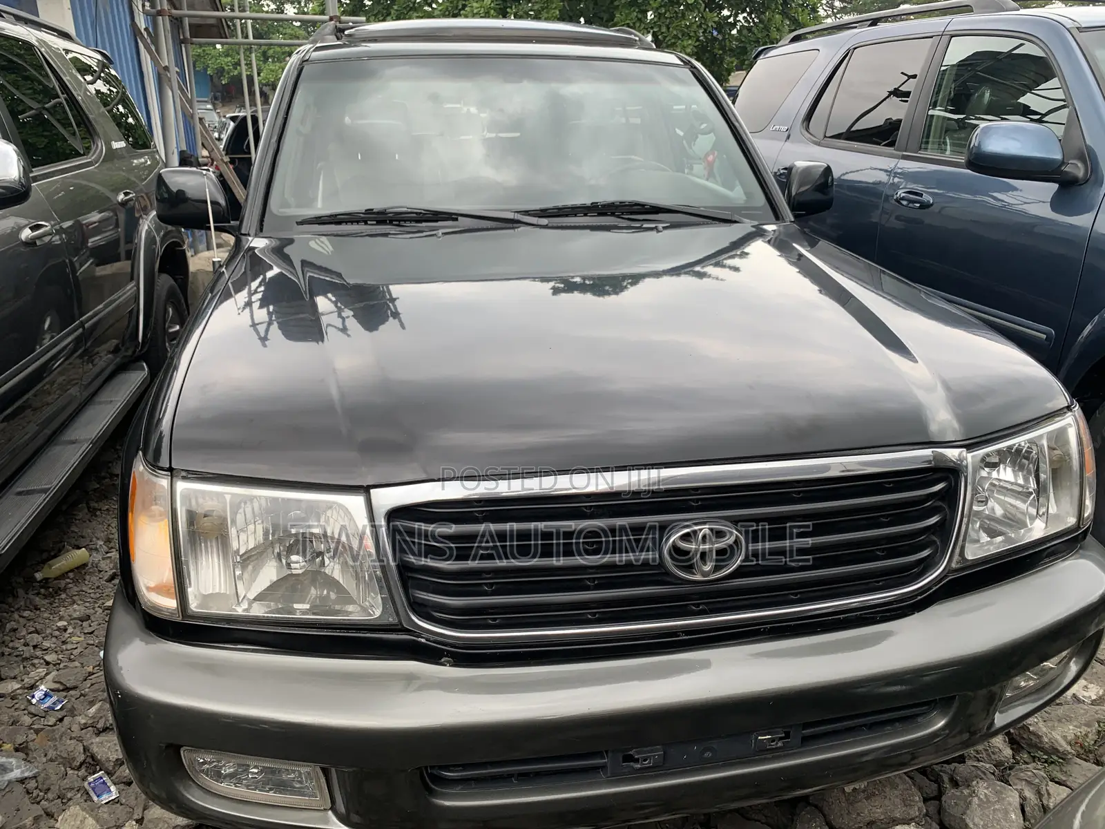 Toyota Land Cruiser 2004 Black