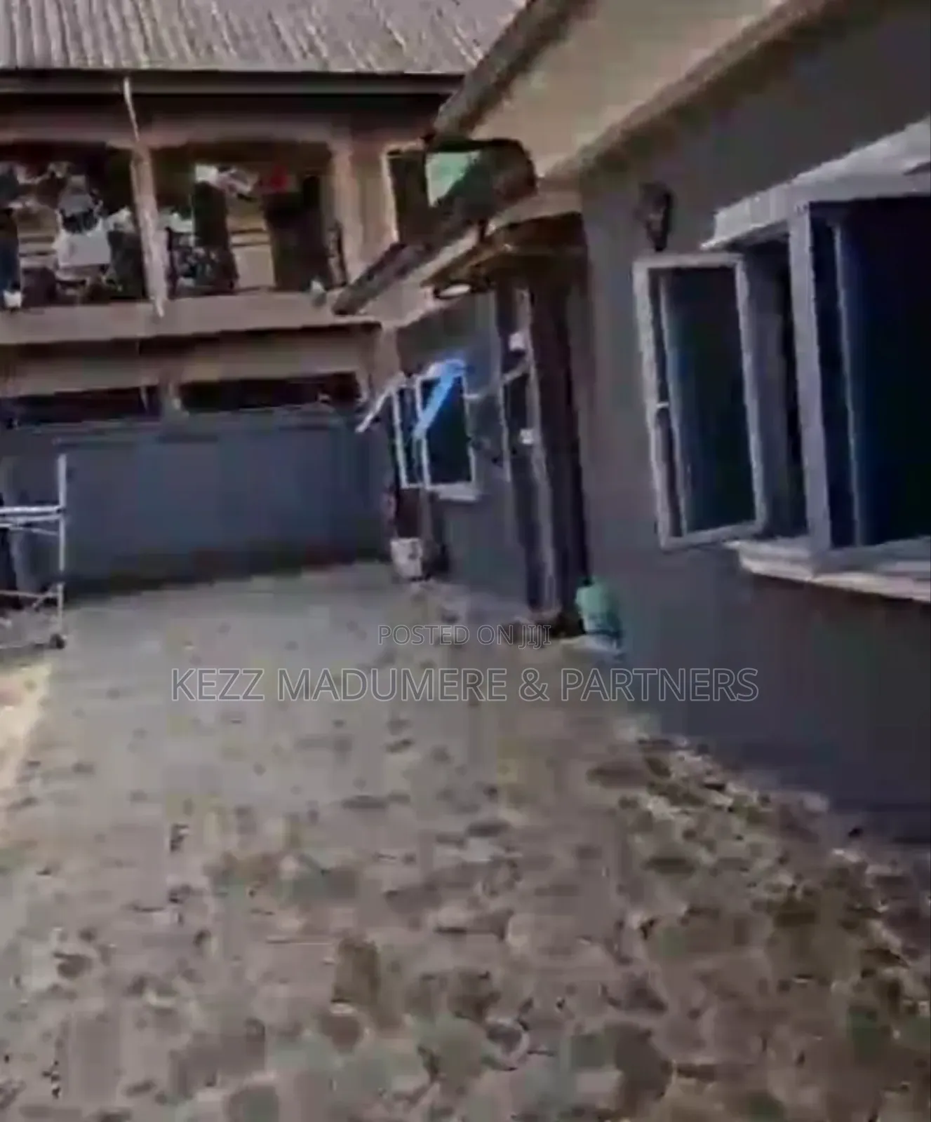 6bdrm Bungalow in Rumuduru Off, Port-Harcourt for sale
