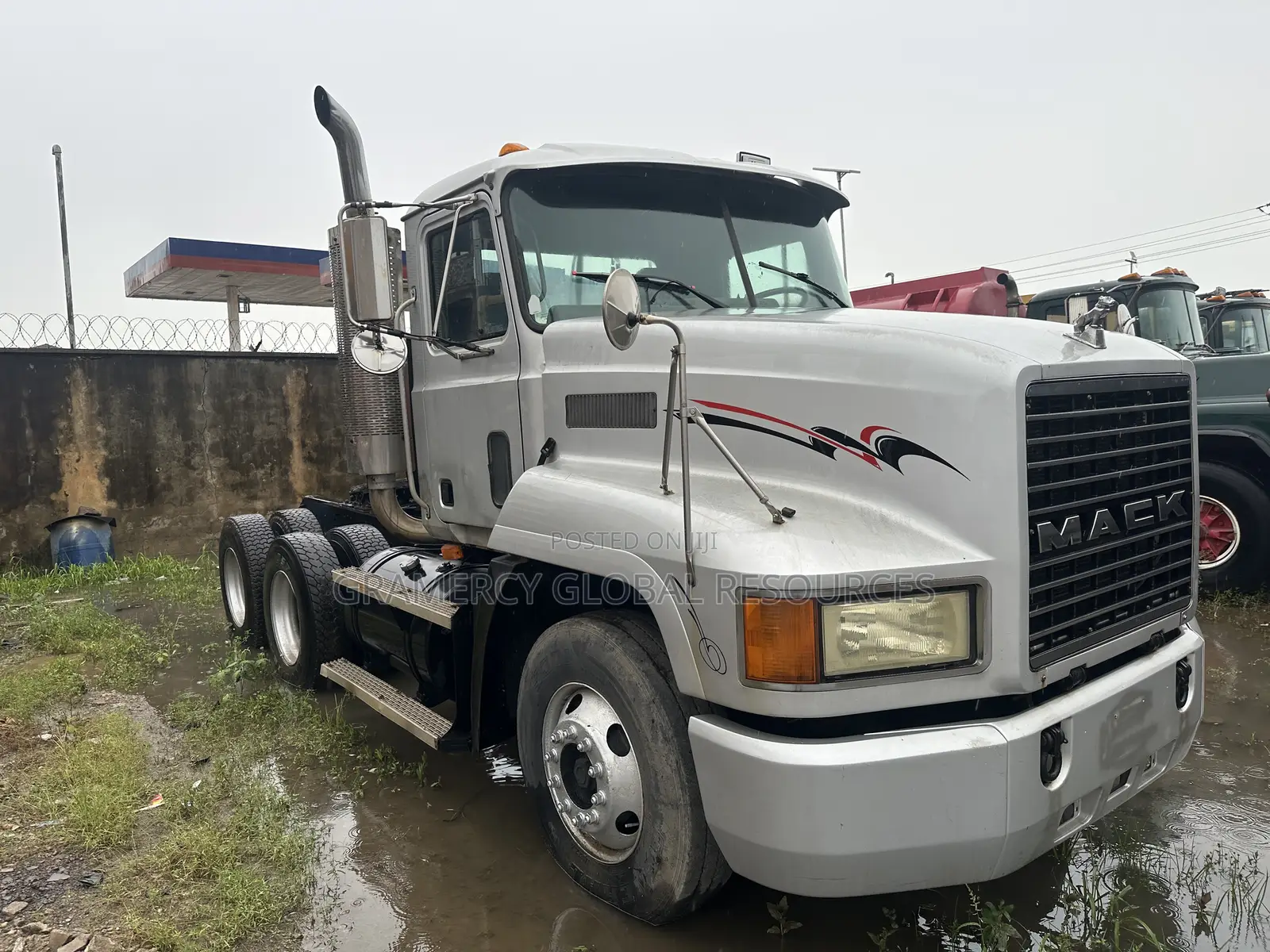 Foreign Used Mack Trailer Head Tractor Available