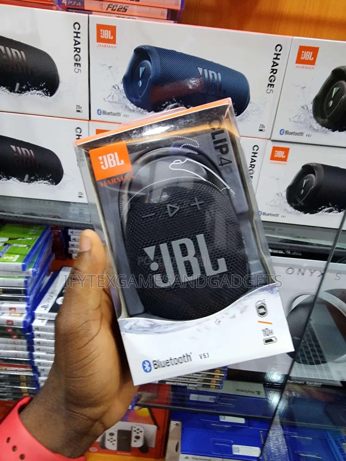 JBL Clip 4