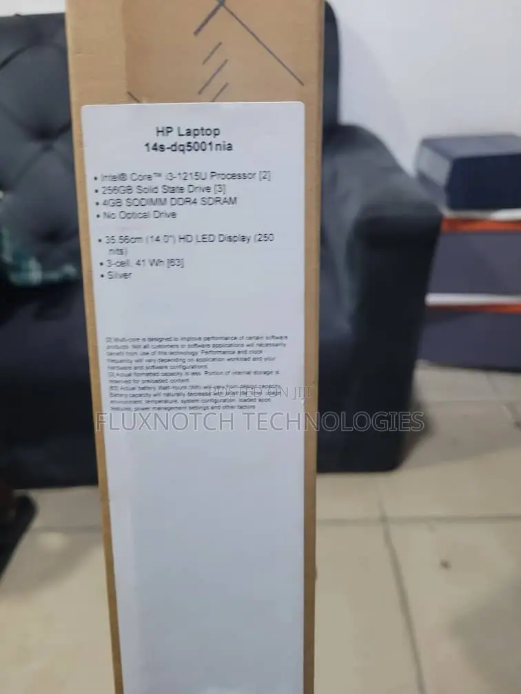 New Laptop HP 14S 4GB Intel Core i3 SSD 256GB