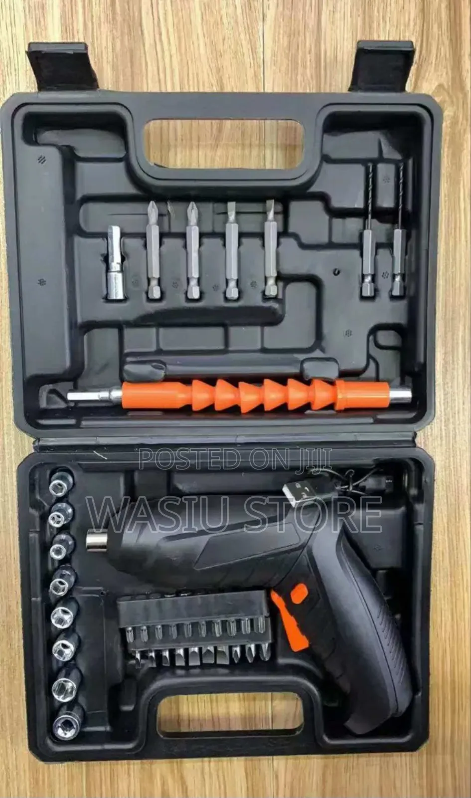 Lithium Battery Rechargeable Screwdriver With Accessories Set.