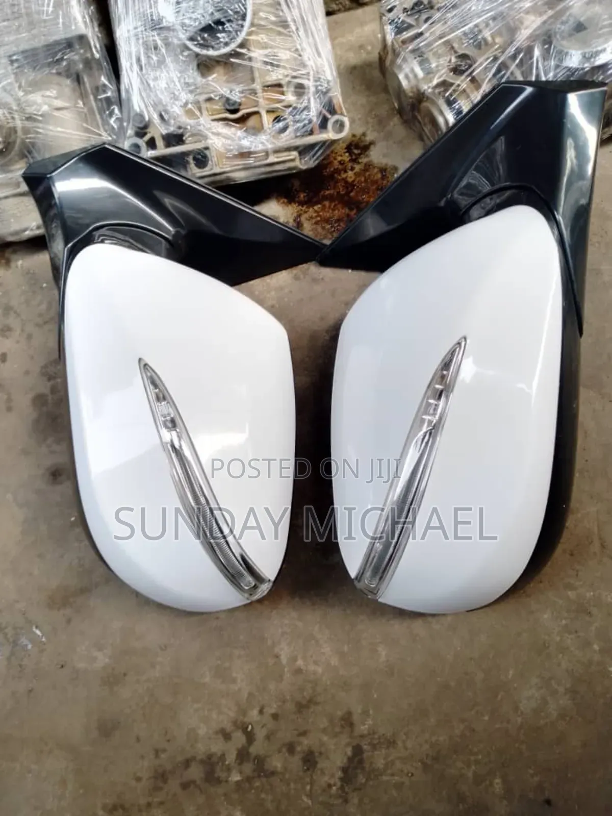 Hyundai Santa Fe Side Mirror Set