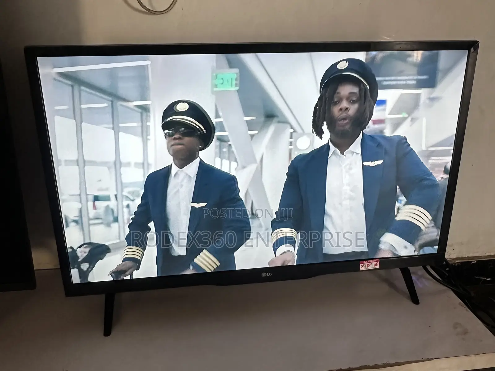 Brand New 32 Inch Lg Led Tv For Sale
