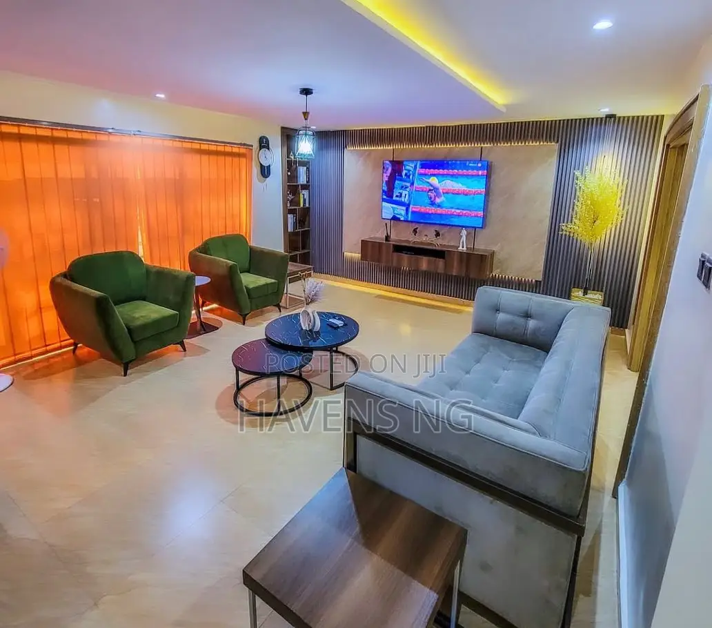 Modern 3-Bedroom Duplex Apartment for Short Stay