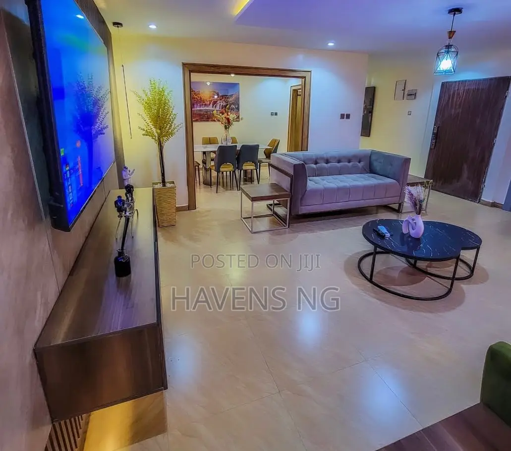 Modern 3-Bedroom Duplex Apartment for Short Stay