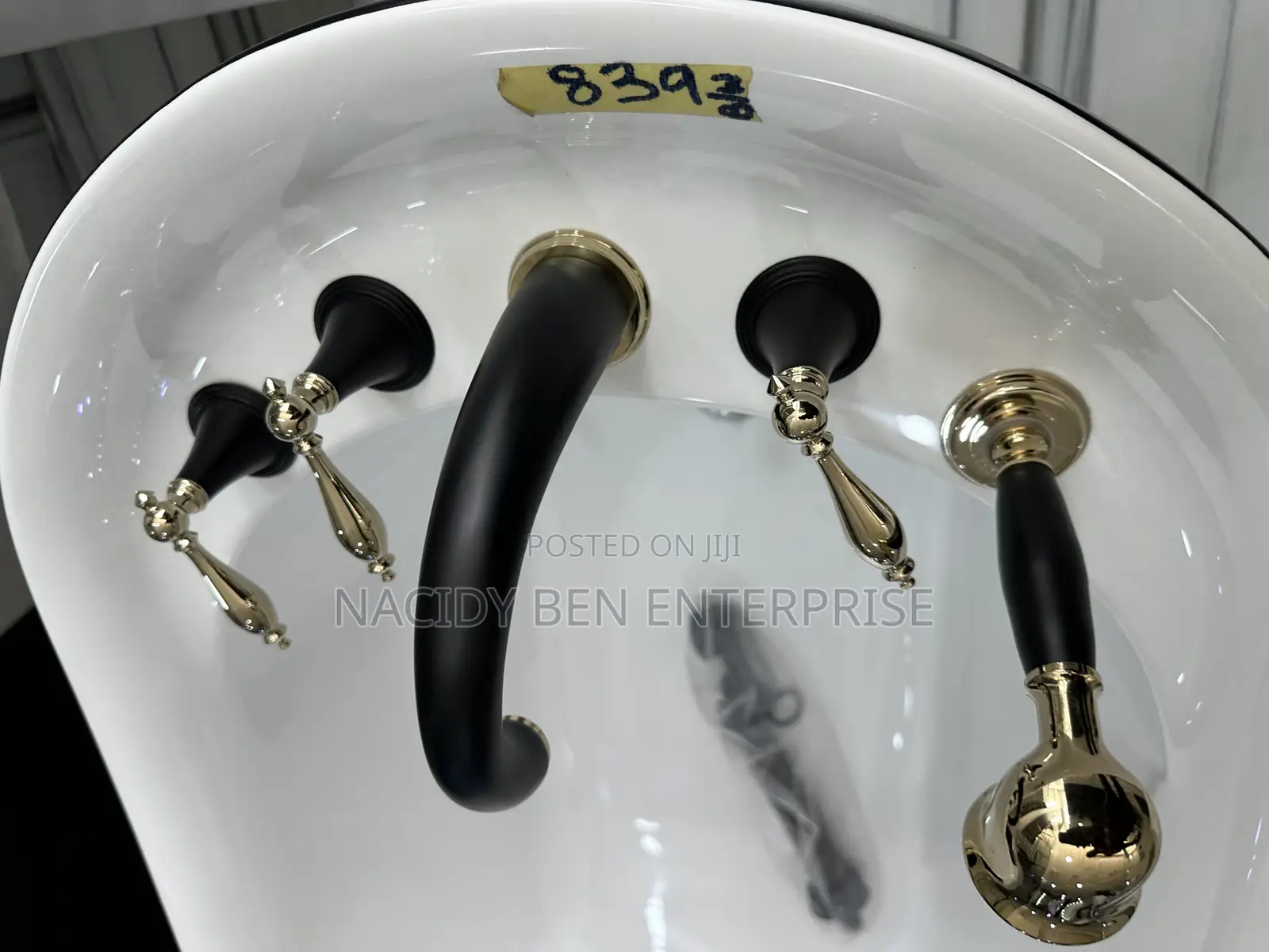 Free Standing Bathtub