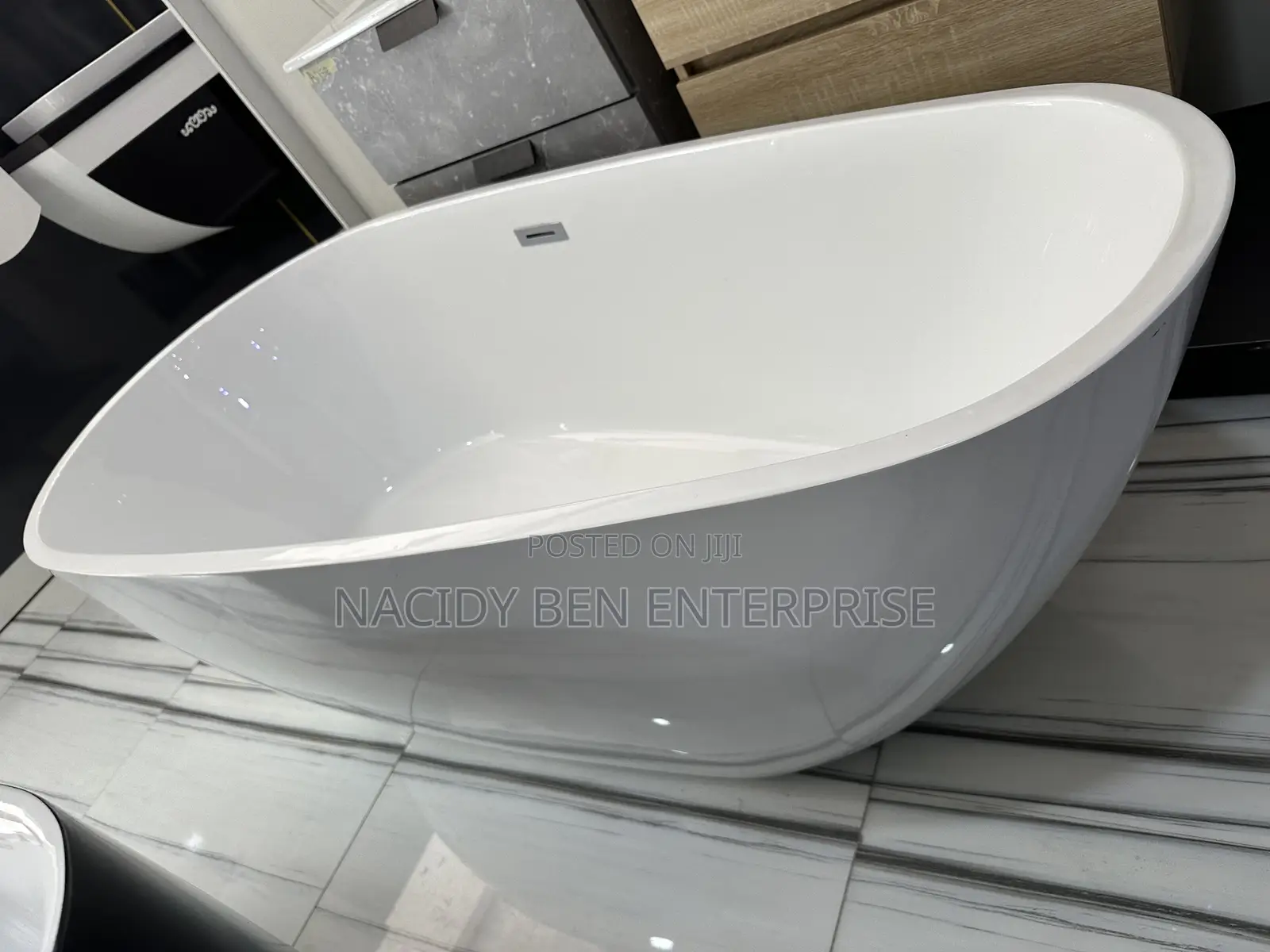 Free Standing Acrylic Bathtub