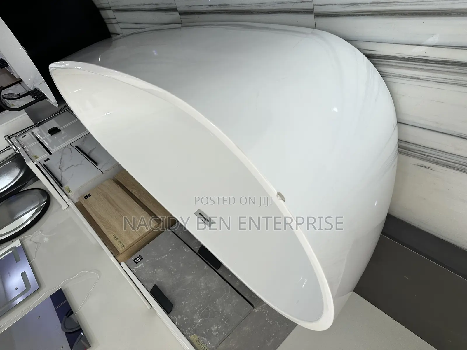 Free Standing Acrylic Bathtub