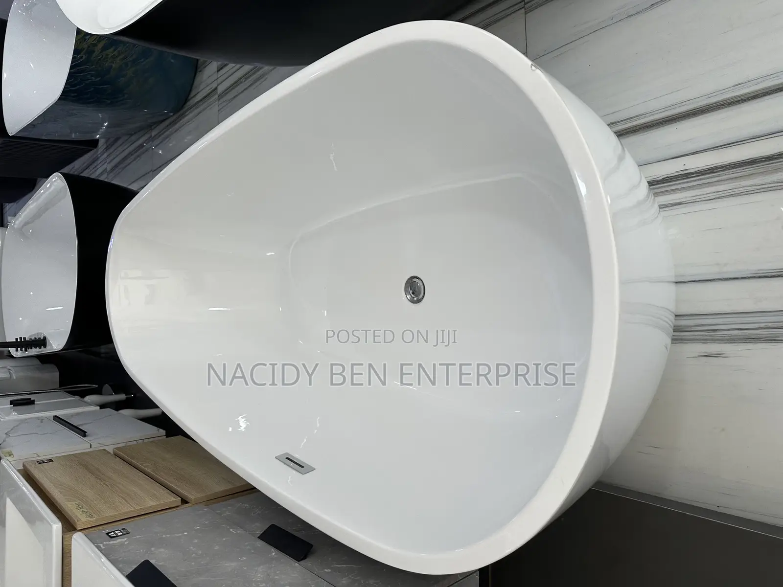 Free Standing Acrylic Bathtub