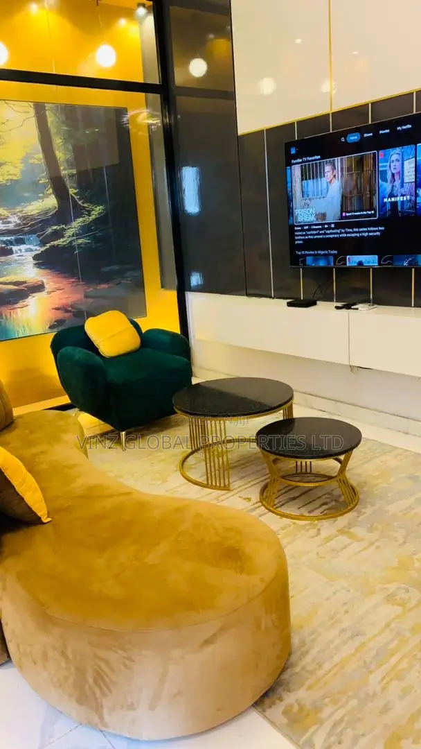 Luxury 3 Bedroom Duplex Apartment With Ps5 Massage Chair