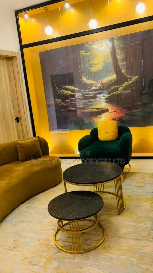 Luxury 3 Bedroom Duplex Apartment With Ps5 Massage Chair