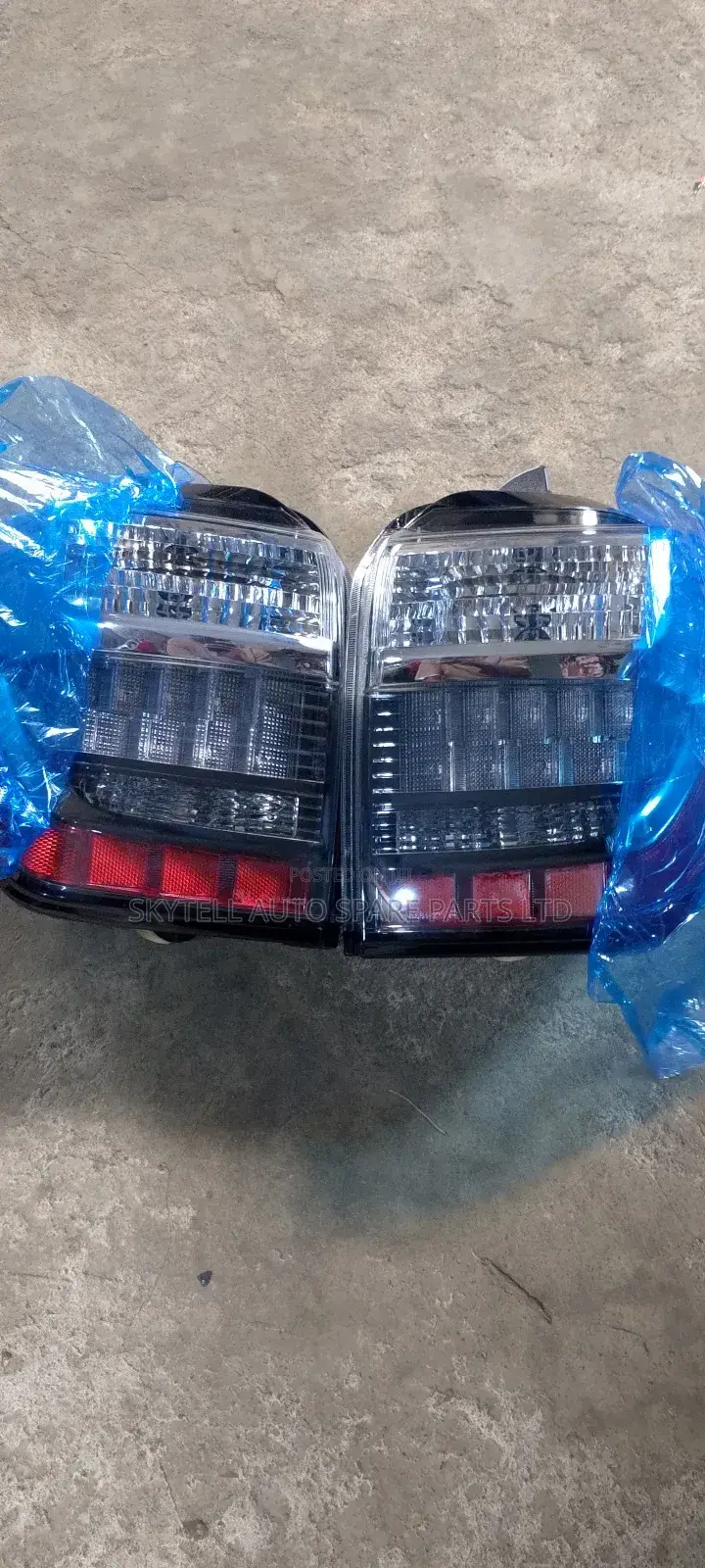 Complete Back Light For Toyota 4runner 2015